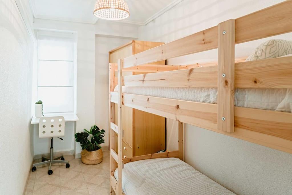 Apartamento Frente Al Mar, Familiar Y Acogedor. Санта-Пола Екстер'єр фото