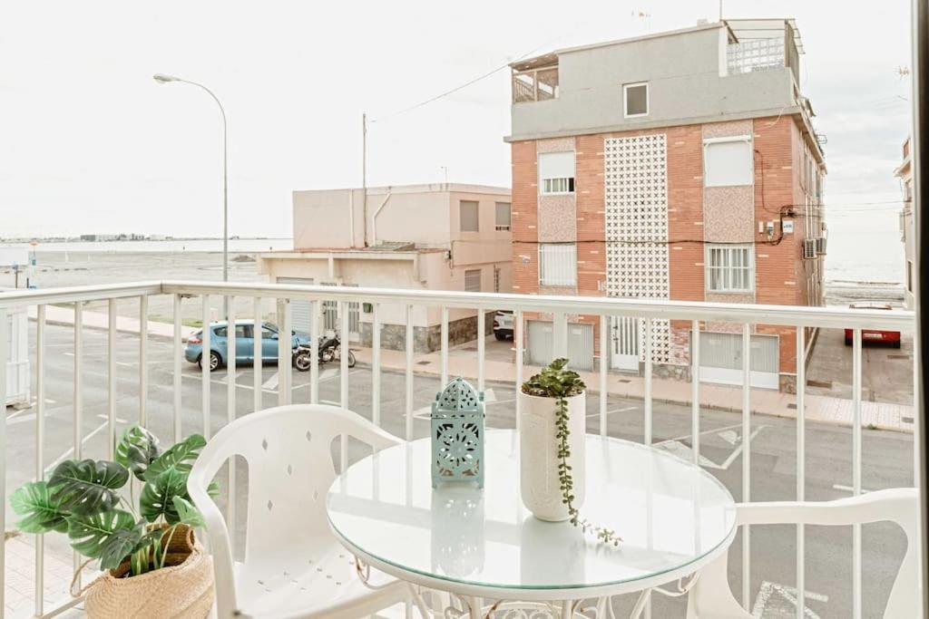 Apartamento Frente Al Mar, Familiar Y Acogedor. Санта-Пола Екстер'єр фото
